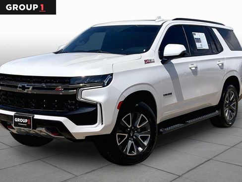 Used 2022 Chevrolet Tahoe Z71 w/ Luxury Package AWD/4WD image 1