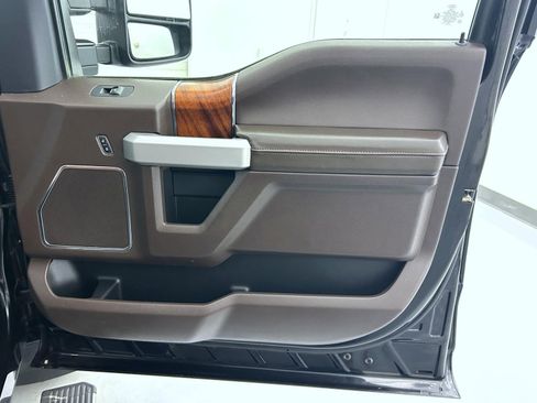 Used 2022 Ford F350 King Ranch w/ King Ranch Ultimate Package image 17