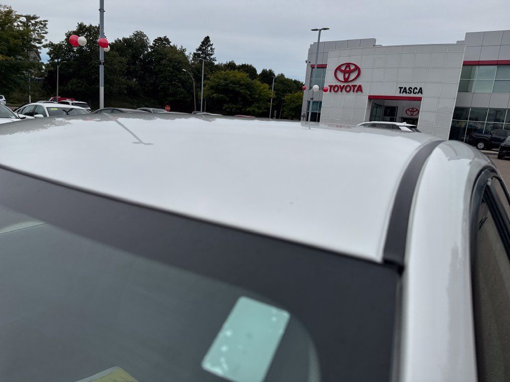 Used 2024 Nissan Sentra SR FWD image 45