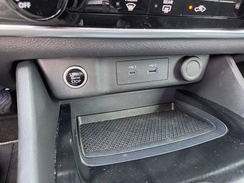 Used 2023 Nissan Rogue S FWD image 27