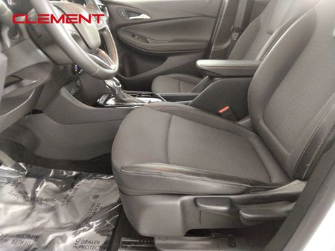 Used 2024 Buick Encore GX Preferred FWD image 23