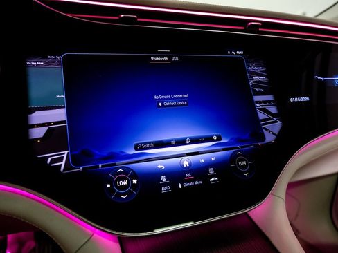 Used 2023 Mercedes-Benz EQS 580 4MATIC SUV image 43