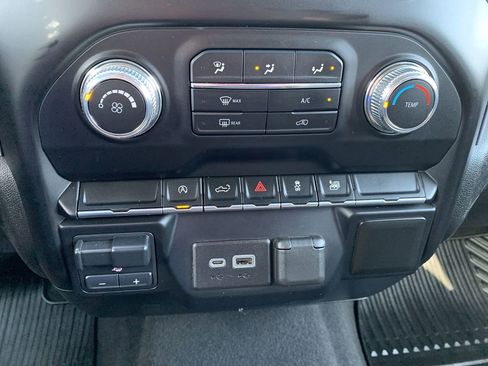 Used 2020 GMC Sierra 1500 Elevation image 24