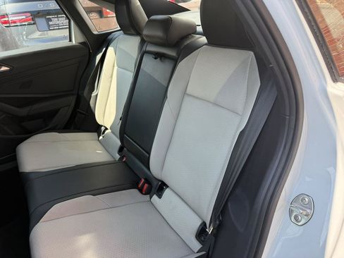 Used 2019 Volkswagen Jetta R-Line FWD image 7