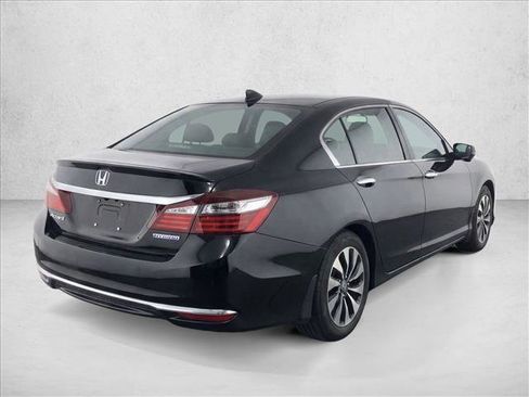 Used 2017 Honda Accord Hybrid Sedan image 7