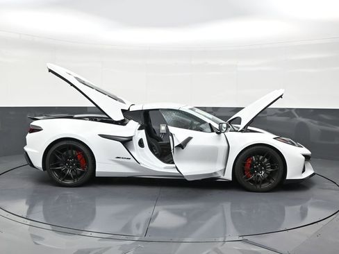 Used 2026 Chevrolet Corvette Z06 image 30