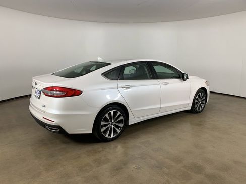 Used 2019 Ford Fusion SE image 8