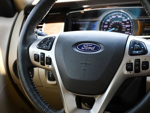 Used 2019 Ford Taurus Limited FWD image 22