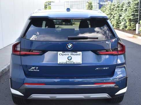 Certified 2024 BMW X1 xDrive28i w/ Convenience Package AWD/4WD image 6