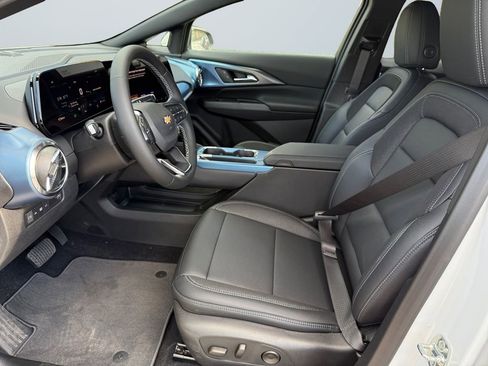 New 2026 Chevrolet Equinox EV LT image 9