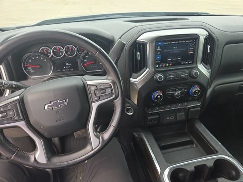Used 2021 Chevrolet Silverado 1500 LT Trail Boss AWD/4WD image 21
