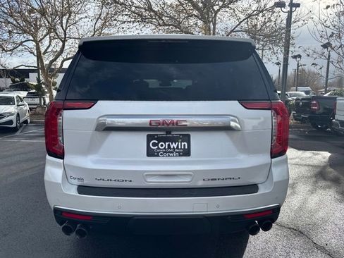 Used 2024 GMC Yukon XL Denali image 8