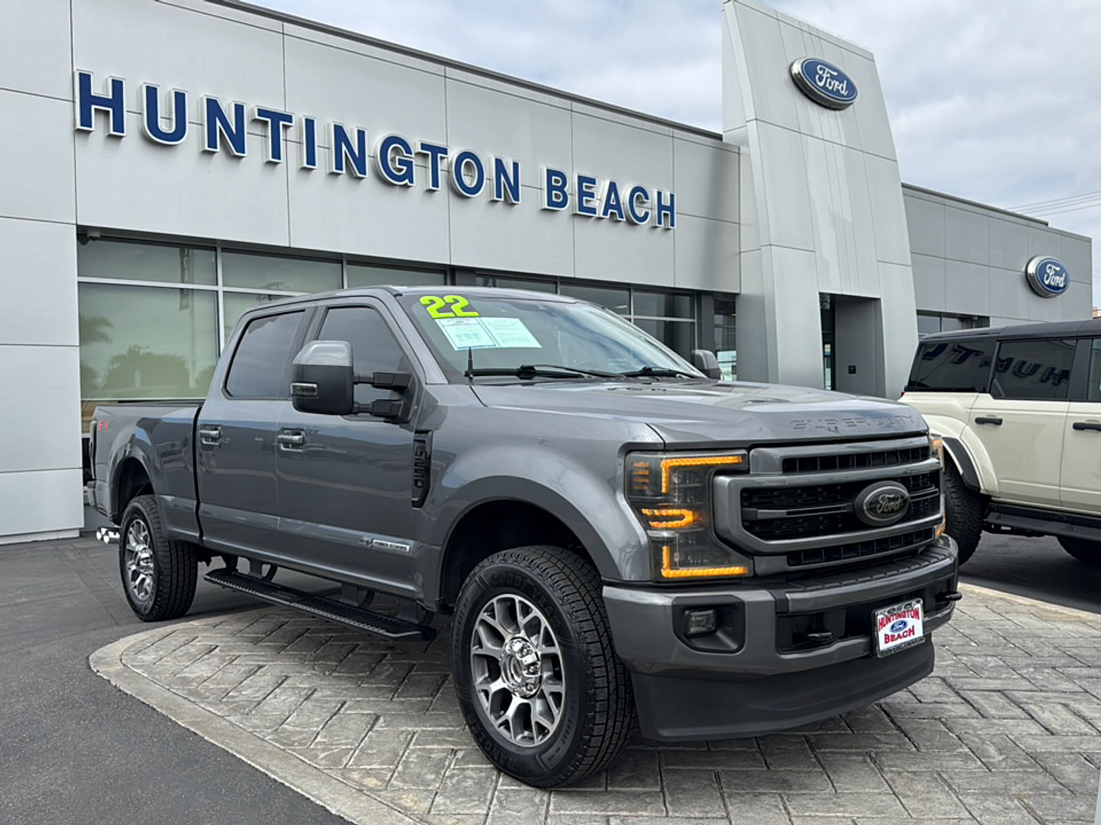 Used 2022 Ford F250 Lariat w/ Lariat Ultimate Package AWD/4WD image 1