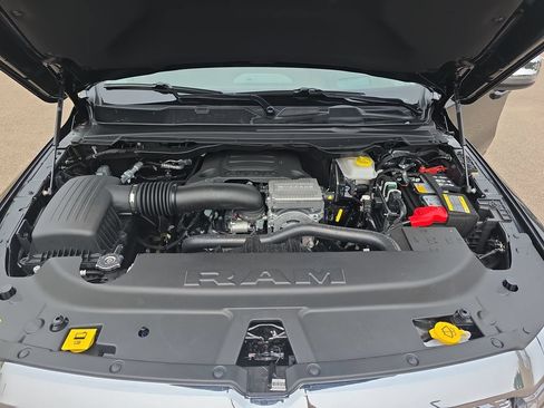New 2026 RAM 1500 Limited AWD/4WD image 32
