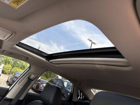 Used 2024 Honda Civic Touring image 16