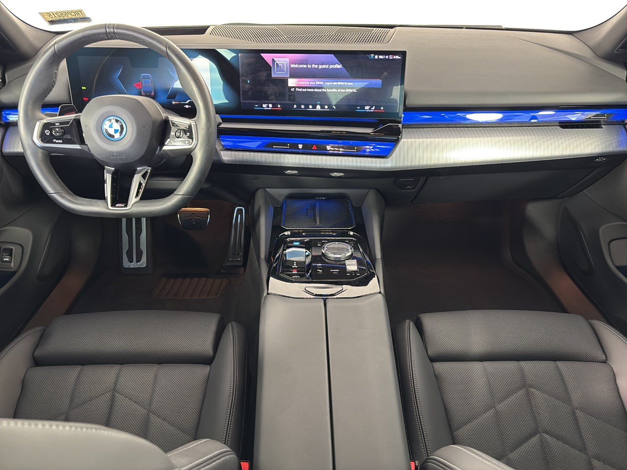 Used 2024 BMW i5 eDrive40i w/ M Sport Package RWD image 17