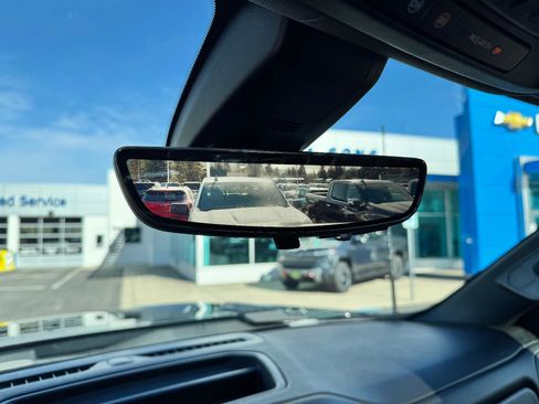 Used 2020 Chevrolet Silverado 3500 High Country image 40