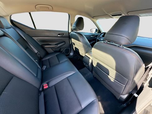 Used 2021 Nissan Altima 2.5 SR image 29