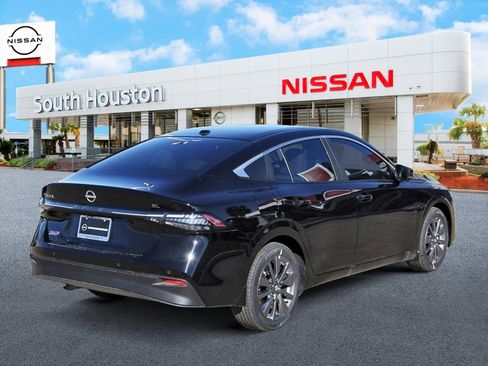 New 2026 Nissan Sentra SL w/ Floor Mat Package image 4