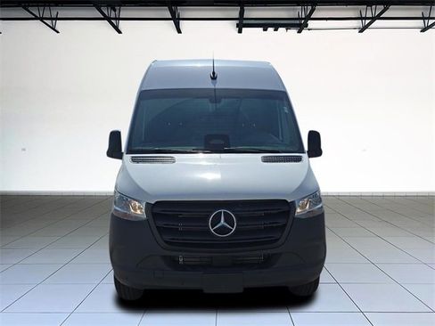 New 2025 Mercedes-Benz Sprinter 2500 image 2