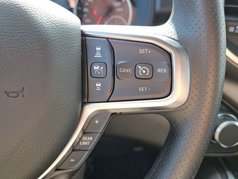 New 2026 RAM 1500 Express AWD/4WD image 22