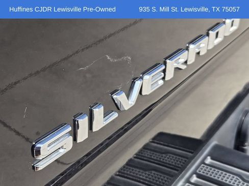 Used 2021 Chevrolet Silverado 1500 LT Trail Boss w/ Bed Protection Package AWD/4WD image 12