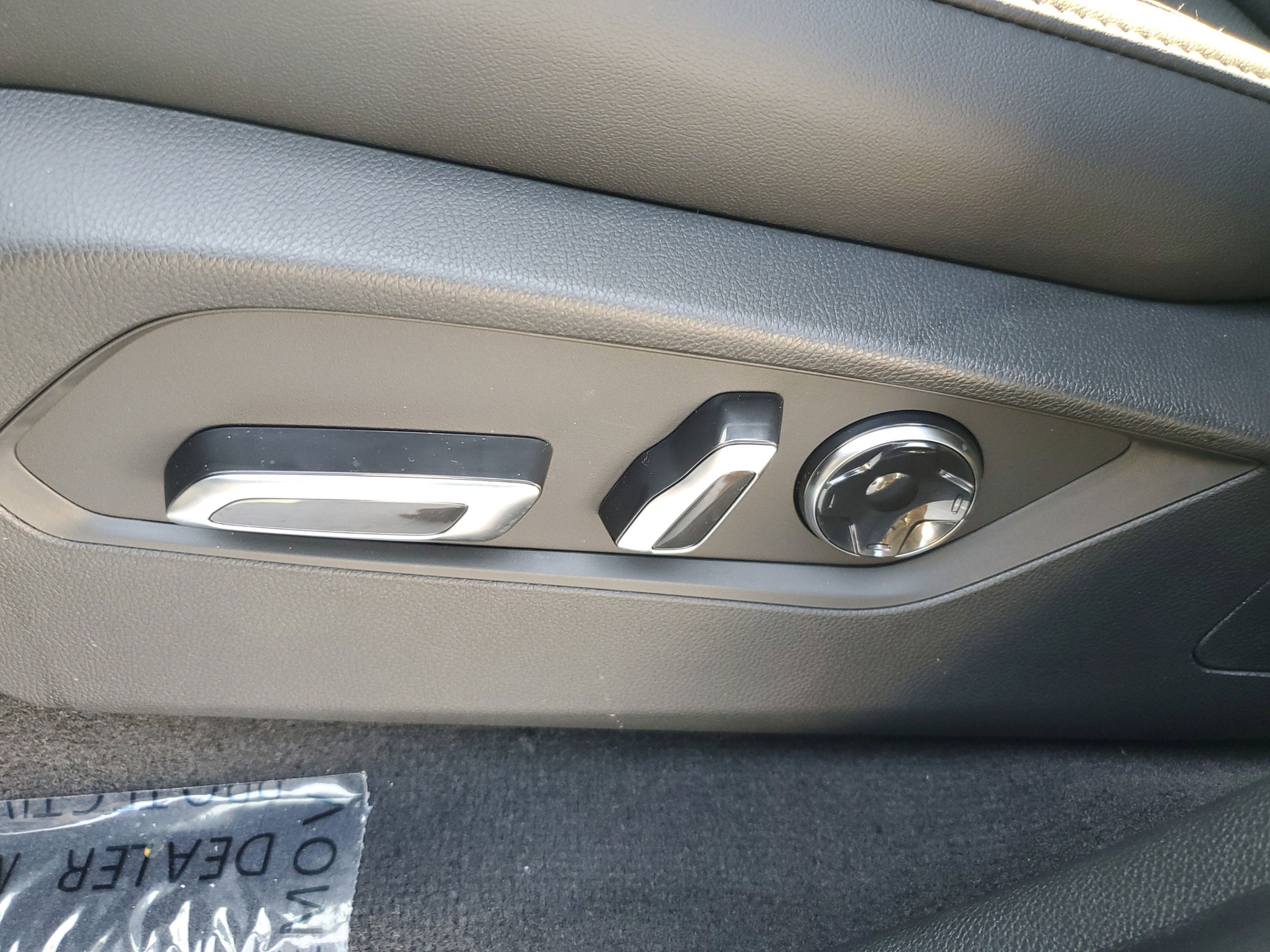 Certified 2026 Acura MDX w/ Technology Package FWD image 21