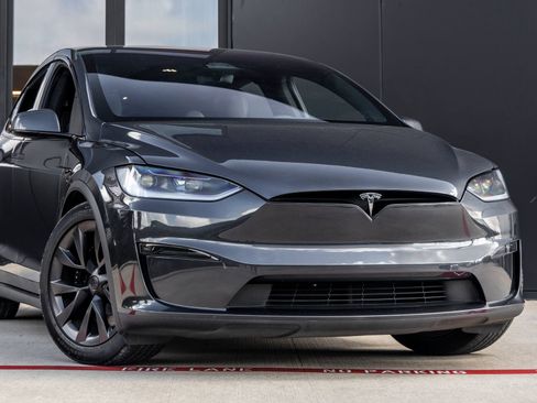Used 2025 Tesla Model X AWD/4WD image 5