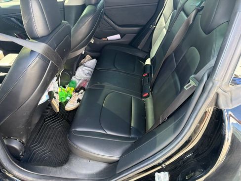 Used 2018 Tesla Model 3 RWD image 5
