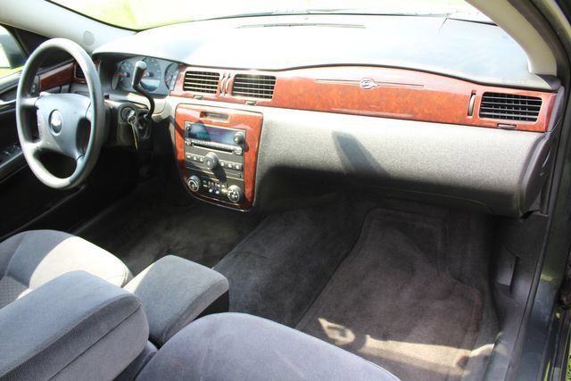 Used 2010 Chevrolet Impala LS FWD image 14