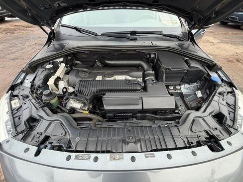 Used 2016 Volvo V60 T5 Cross Country Platinum image 20