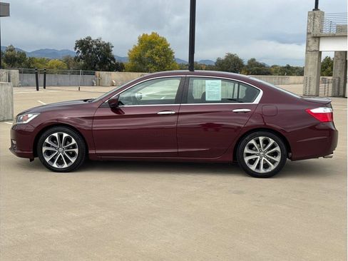 Used 2015 Honda Accord Sport image 4