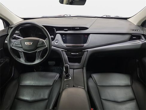 Used 2019 Cadillac XT5 Premium Luxury w/ Driver Assist Package image 10