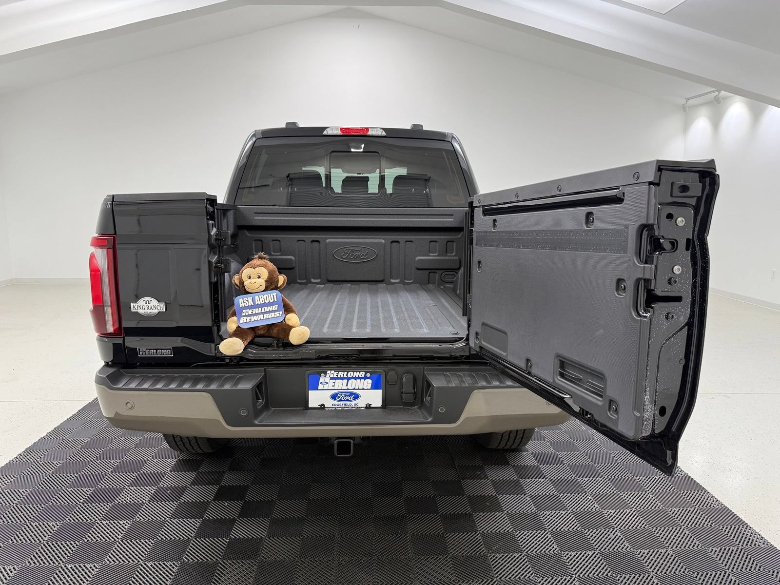 New 2026 Ford F150 King Ranch w/ Equipment Group 601A High AWD/4WD image 7