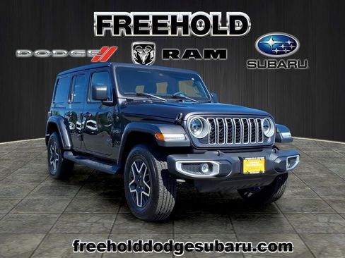 Used 2025 Jeep Wrangler Unlimited Sahara w/ Safety Group AWD/4WD image 1
