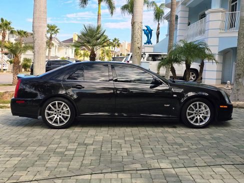 Used 2009 Cadillac STS V image 39