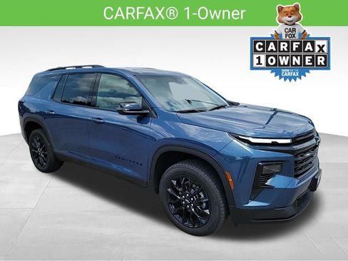 Used 2024 Chevrolet Traverse LT w/ Midnight/Sport Edition AWD/4WD image 4