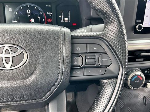 Used 2024 Toyota Tacoma SR5 AWD/4WD image 17