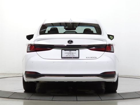 Certified 2024 Lexus ES 300h F Sport image 6