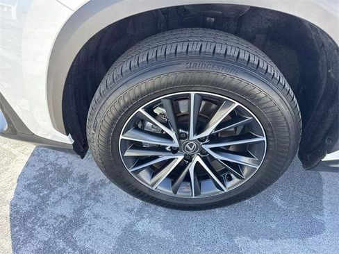 Certified 2025 Lexus NX 250 FWD w/ Towing Package (2000 Lbs) image 10