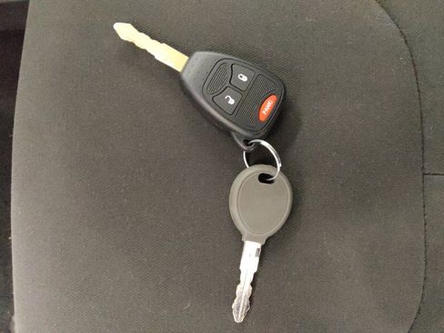 Used 2018 Jeep Wrangler Unlimited Sport S image 32