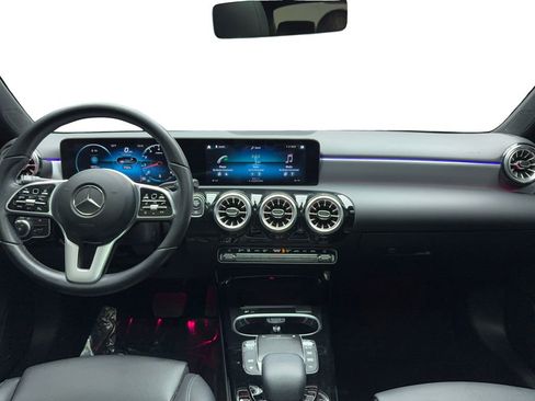 Used 2022 Mercedes-Benz A 220 4MATIC image 19