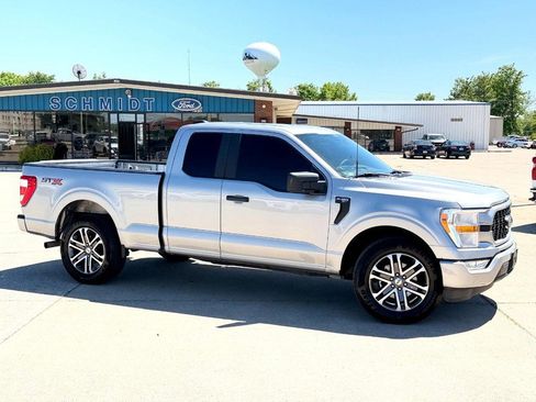 Used 2022 Ford F150 XL w/ STX Appearance Package RWD image 3