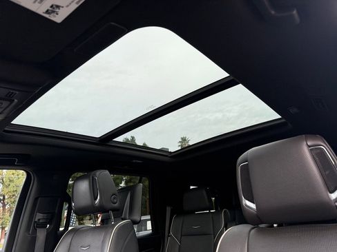 Used 2023 Cadillac Escalade Sport image 16