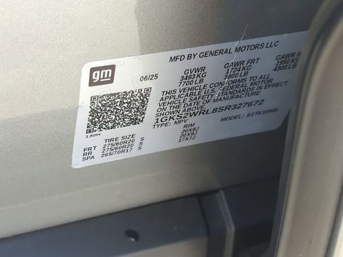 New 2025 GMC Yukon XL AT4 Ultimate w/ LPO, Floor Liner Package image 35