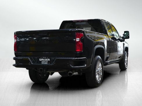 Used 2022 Chevrolet Silverado 2500 High Country w/ Z71 Off-Road Package image 6