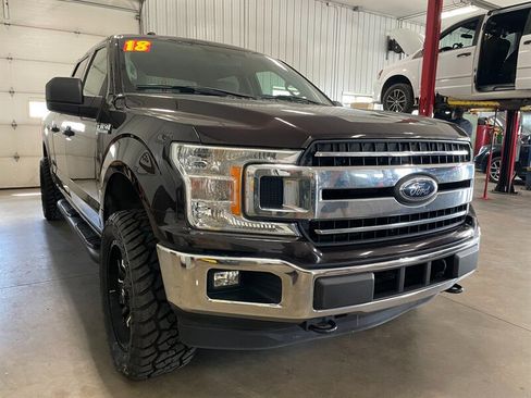 Used 2018 Ford F150 XLT w/ Trailer Tow Package AWD/4WD image 4
