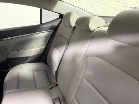 Used 2017 Hyundai Elantra SE w/ SE A/T Tech Package 03 FWD image 37
