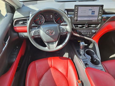 Used 2024 Toyota Camry XSE FWD image 9