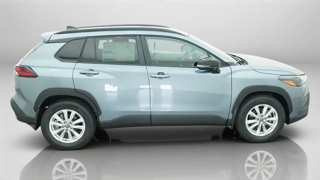 New 2026 Toyota Corolla Cross LE FWD image 14